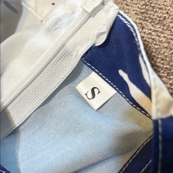 NWOT SHEIN Blue & White Floral Halter Dress, Size Small - Picture 4 of 5